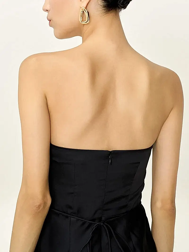 Amdra Dress in Black
