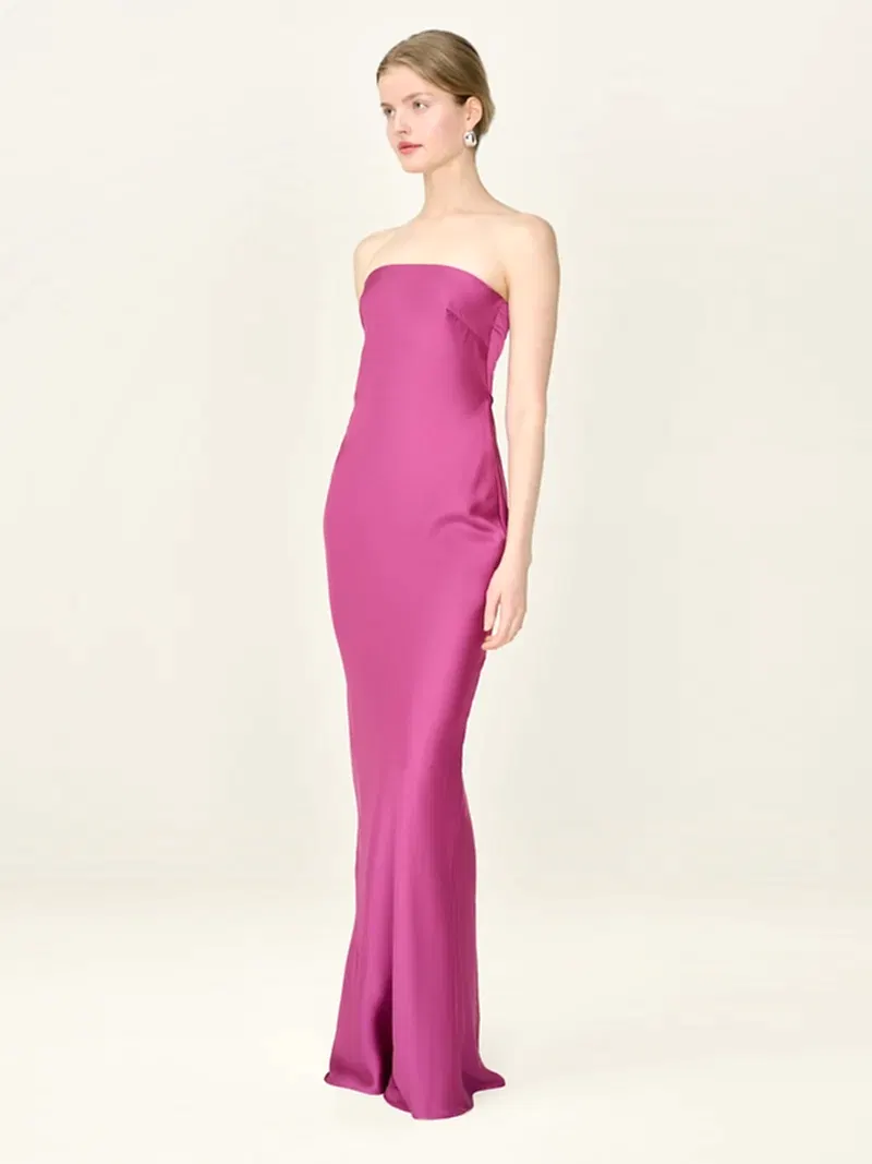 Amdra Dress in Magenta