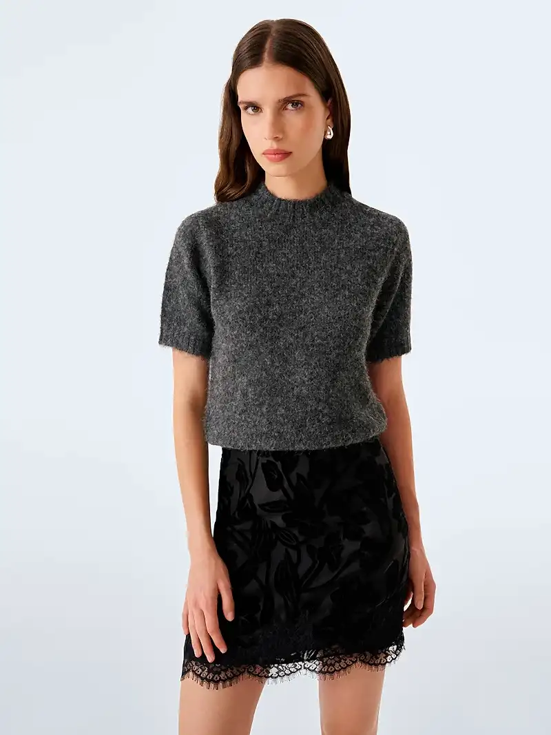 Rhya Skirt in Black Devore