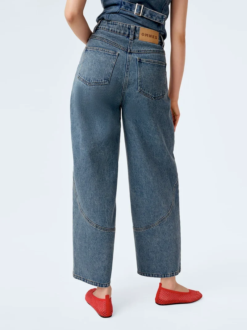 Zola Jean in Light Wash